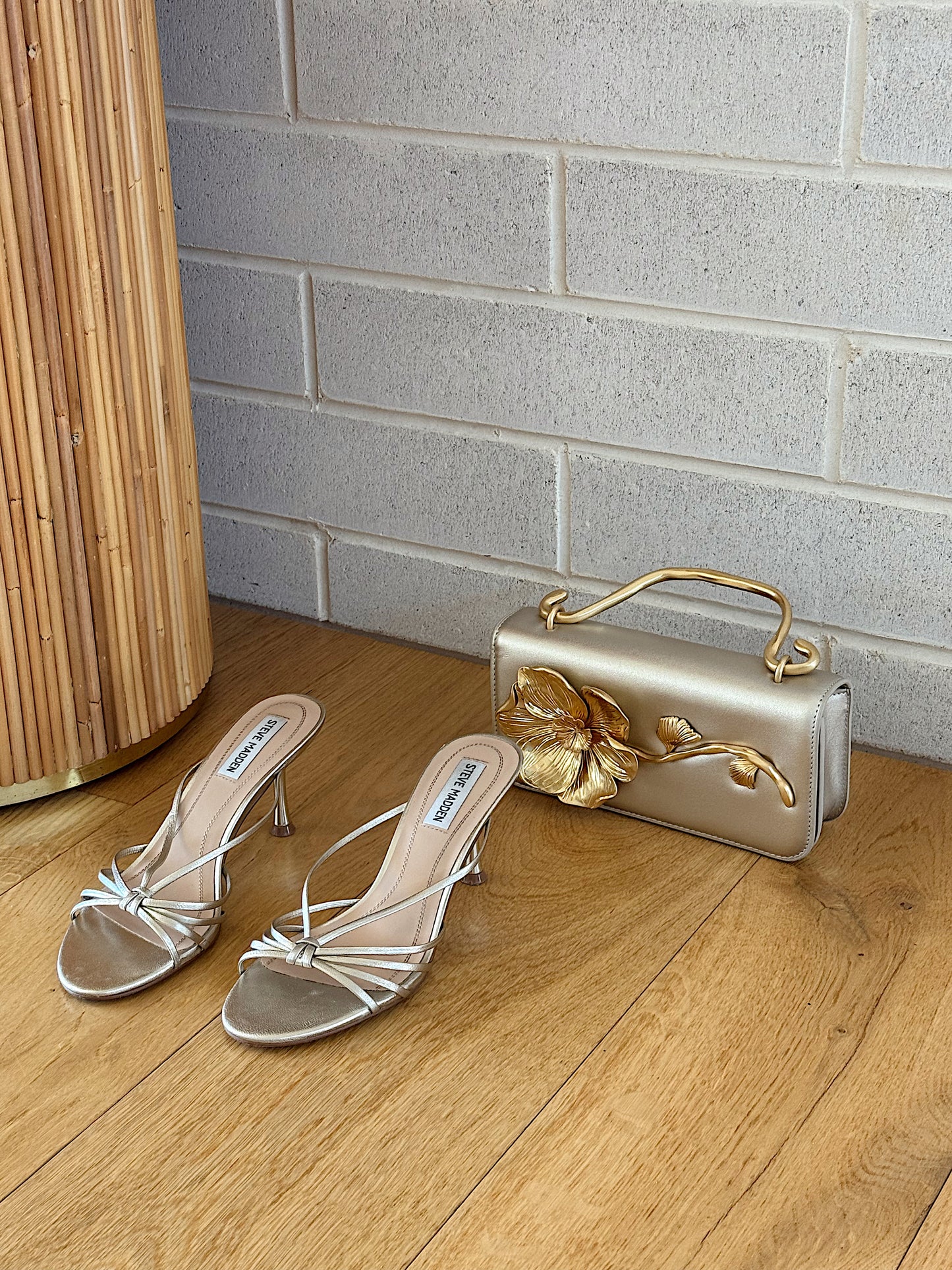 Celeste Flower Clutch